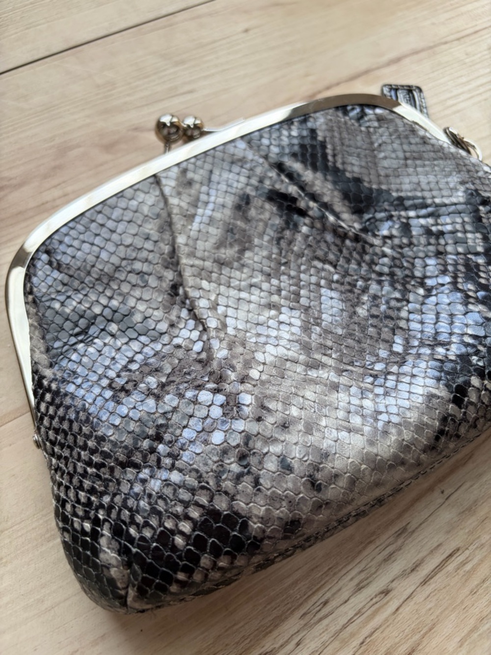 Coach Women’s Gray Snake-Effect Clutch Bag by - Picture 2 of 10